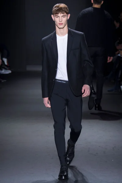 Look 40